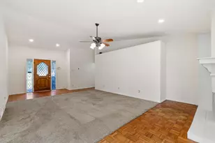 1804 Westwood Cir, Carrollton, TX 75006 - Photo 2