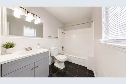 3039 College Avenue, Fort Worth, TX 76110 - Photo 6