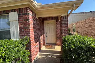 8831 Holliday Ln, Aubrey, TX 76227 - Photo 2