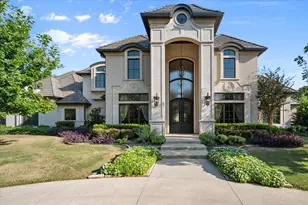 7947 Chartwell Ln, Fort Worth, TX 76120 - Photo 2