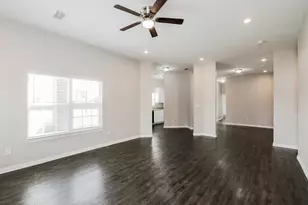 1633 Mockingbird Ln, DeSoto, TX 75115 - Photo 4