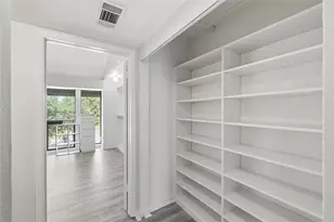 4551 N O'Connor Rd, Irving, TX 75062 - Photo 18