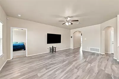 2921 Beutel Road, Waco, TX 76655 - Photo 6