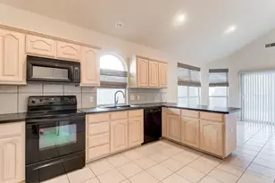 2612 Evening Shade Dr, Fort Worth, TX 76131 - Photo 10