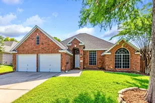 4564 Jousting Ln, Grand Prairie, TX 75052 - Photo 1