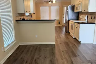 1010 Dawn Ct, Granbury, TX 76048 - Photo 2