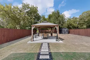 215 1/2 Aldridge St, Waxahachie, TX 75165 - Photo 30
