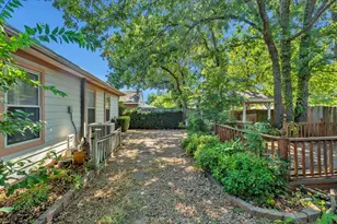 5906 Santa Fe Dr, Arlington, TX 76017 - Photo 26