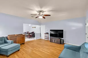 5906 Santa Fe Dr, Arlington, TX 76017 - Photo 8