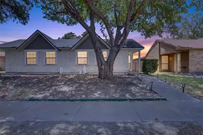 4625 Chapman Street, The Colony, TX 75056 - Photo 2