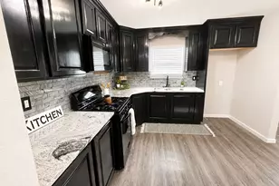 106 Raymond St, Bowie, TX 76230 - Photo 10