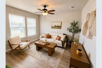 106 Raymond Street, Bowie, TX 76230 - Photo 4