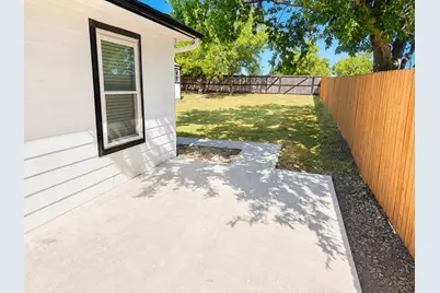 106 Raymond Street, Bowie, TX 76230 - Photo 20