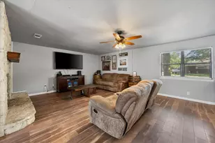 202 Lone Star St, Joshua, TX 76058 - Photo 6