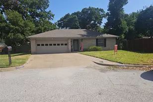 7239 Muse Ct, Fort Worth, TX 76112 - Photo 2