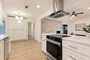 7262 Fernmeadow Dr, Dallas, TX 75248 - Photo 10