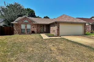 4808 Waxwing Dr, Arlington, TX 76018 - Photo 1