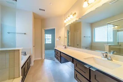4666 Rhett Lane #E, Carrollton, TX 75010 - Photo 24