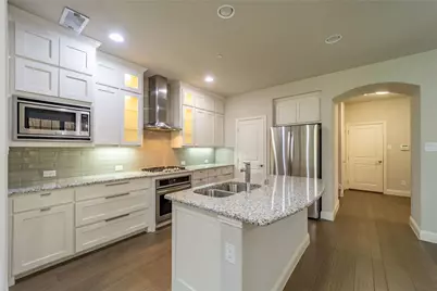 4666 Rhett Lane #E, Carrollton, TX 75010 - Photo 8