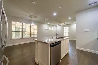 4666 Rhett Lane #E, Carrollton, TX 75010 - Photo 10