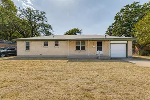 3021 Edith Ln, Haltom City, TX 76117 - Photo 1