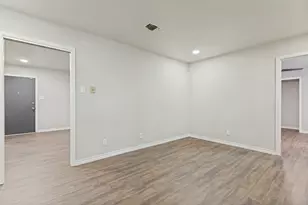 3021 Edith Ln, Haltom City, TX 76117 - Photo 8