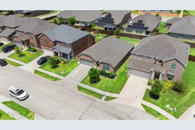 309 Edmund Lane, Fate, TX 75087 - Photo 32