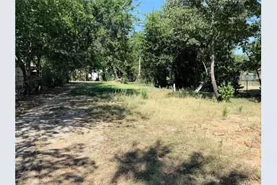 824 Indiana Street, Graham, TX 76450 - Photo 6