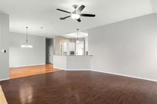 5825 Echo Bluff Dr, Haltom City, TX 76137 - Photo 18