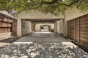 6823 Lakehurst Ave, Dallas, TX 75230 - Photo 38