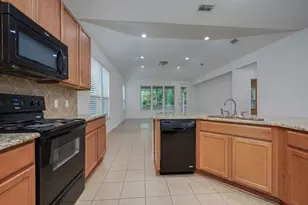 8737 Maple Ridge Trail, Fort Worth, TX 76244 - Photo 14