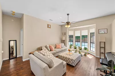 4137 Mapleridge Drive, Grapevine, TX 76051 - Photo 2