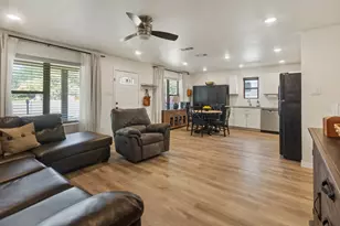 6121 Choctaw Dr, Mabank, TX 75156 - Photo 4