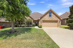 1407 Monfort Dr, Sherman, TX 75092 - Photo 1