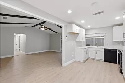 2132 Bordeaux Drive, Carrollton, TX 75007 - Photo 12