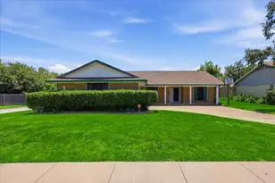 2132 Bordeaux Dr, Carrollton, TX 75007 - Photo 1