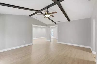 2132 Bordeaux Drive, Carrollton, TX 75007 - Photo 10