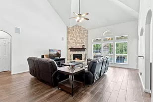 13921 Sparrow Hill Dr, Little Elm, TX 75068 - Photo 14