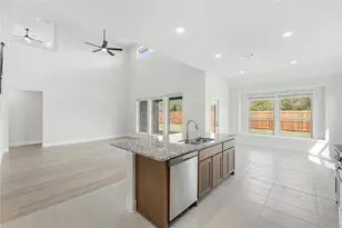 129 Saddlewood Trl, Commerce, TX 75428 - Photo 10