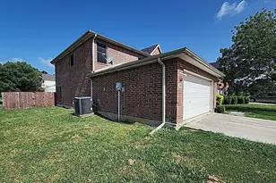 1000 Lake Trail Dr, Little Elm, TX 75068 - Photo 2