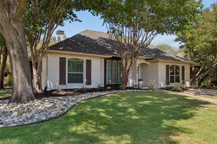 901 Autumn Lake Dr, Allen, TX 75002 - Photo 2