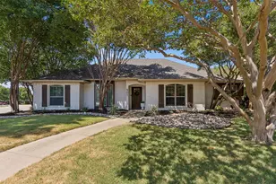 901 Autumn Lake Dr, Allen, TX 75002 - Photo 4