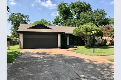 613 E Mustang Street, Crowley, TX 76036 - Photo 1