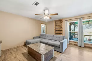 612 Oakwood Dr, Euless, TX 76040 - Photo 14