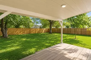 5417 Vicki St, Haltom City, TX 76117 - Photo 14