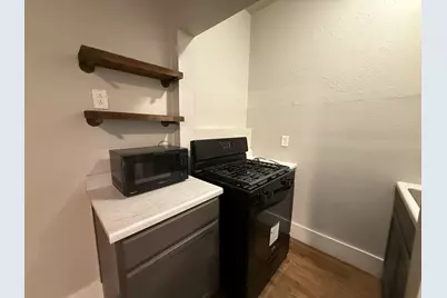 431 E 8th Street #C, Dallas, TX 75203 - Photo 4