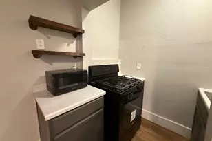 431 E 8th St, Dallas, TX 75203 - Photo 4