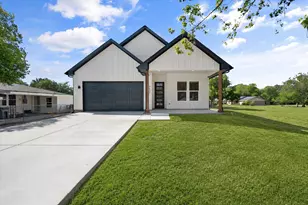 3617 Emhouse Rd, Corsicana, TX 75110 - Photo 1