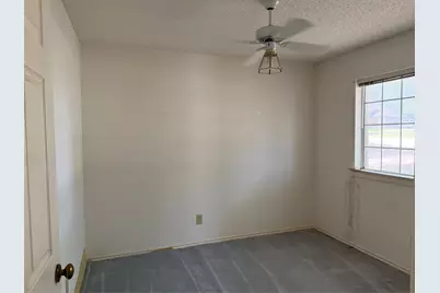 1307 Sequoia Drive, Grand Prairie, TX 75052 - Photo 10