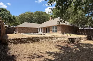 1307 Sequoia Dr, Grand Prairie, TX 75052 - Photo 14